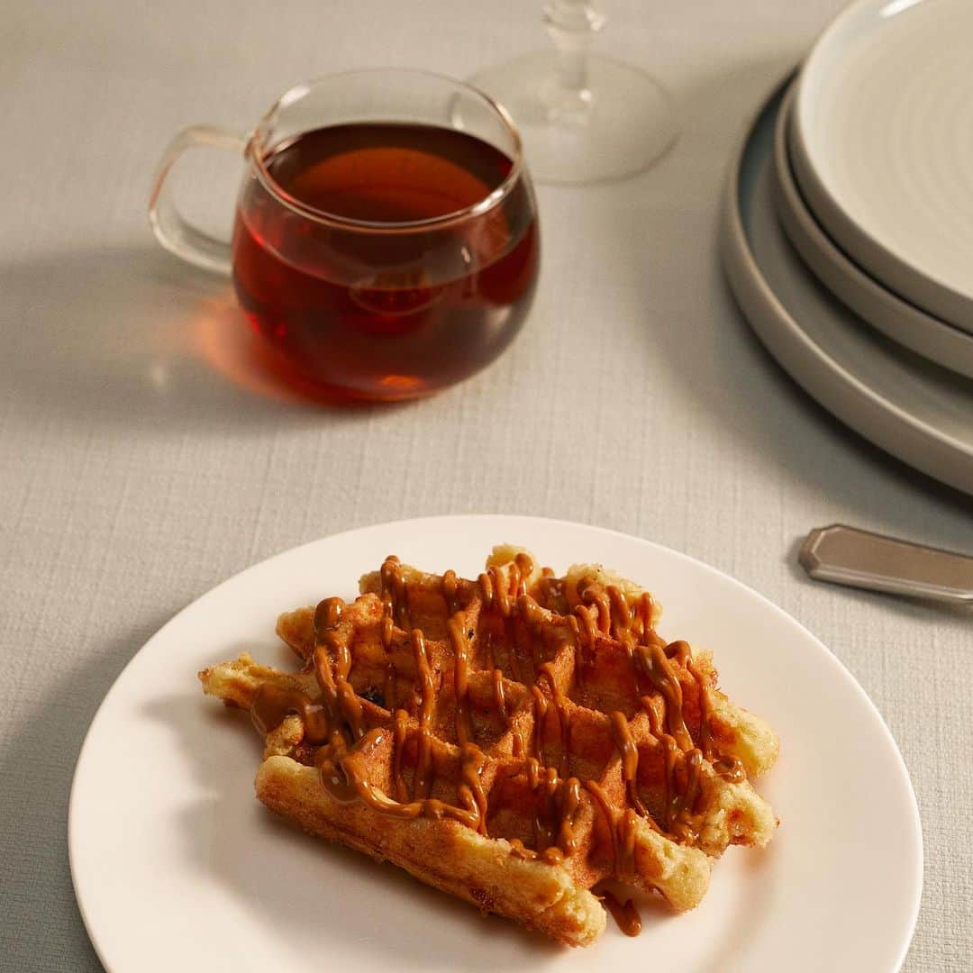 Blue Bottle Coffeeさんのインスタグラム写真 - (Blue Bottle CoffeeInstagram)「Our seasonal culinary offerings pair perfectly with our winter coffees to add a little warmth to your shorter days. Head to a cafe and treat yourself to a delicious duo.」11月7日 2時47分 - bluebottle