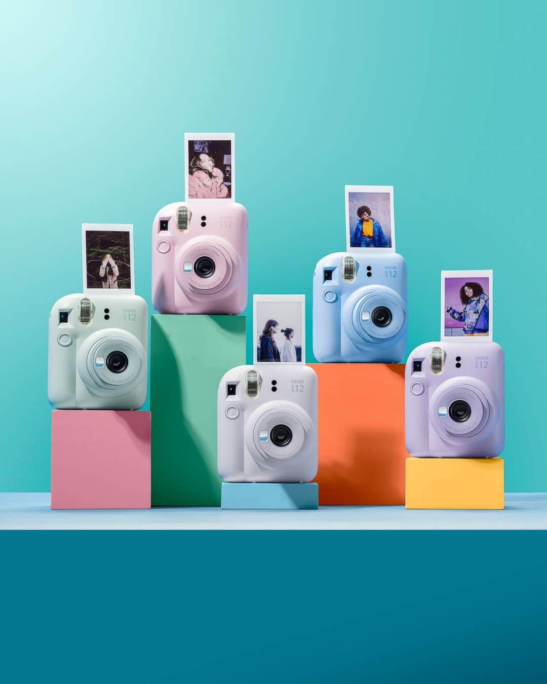 Fujifilm Instax North Americaさんのインスタグラム写真 - (Fujifilm Instax North AmericaInstagram)「The Mini 12 pastel colour palette fills our world with JOY. 💚🩷🤍💙💜⁠ .⁠ .⁠ .⁠ #DontJustTakeGive⁠ #InstaxMini12⁠ #FillYourWorldWithJoy」11月7日 3時01分 - fujifilm_instax_northamerica