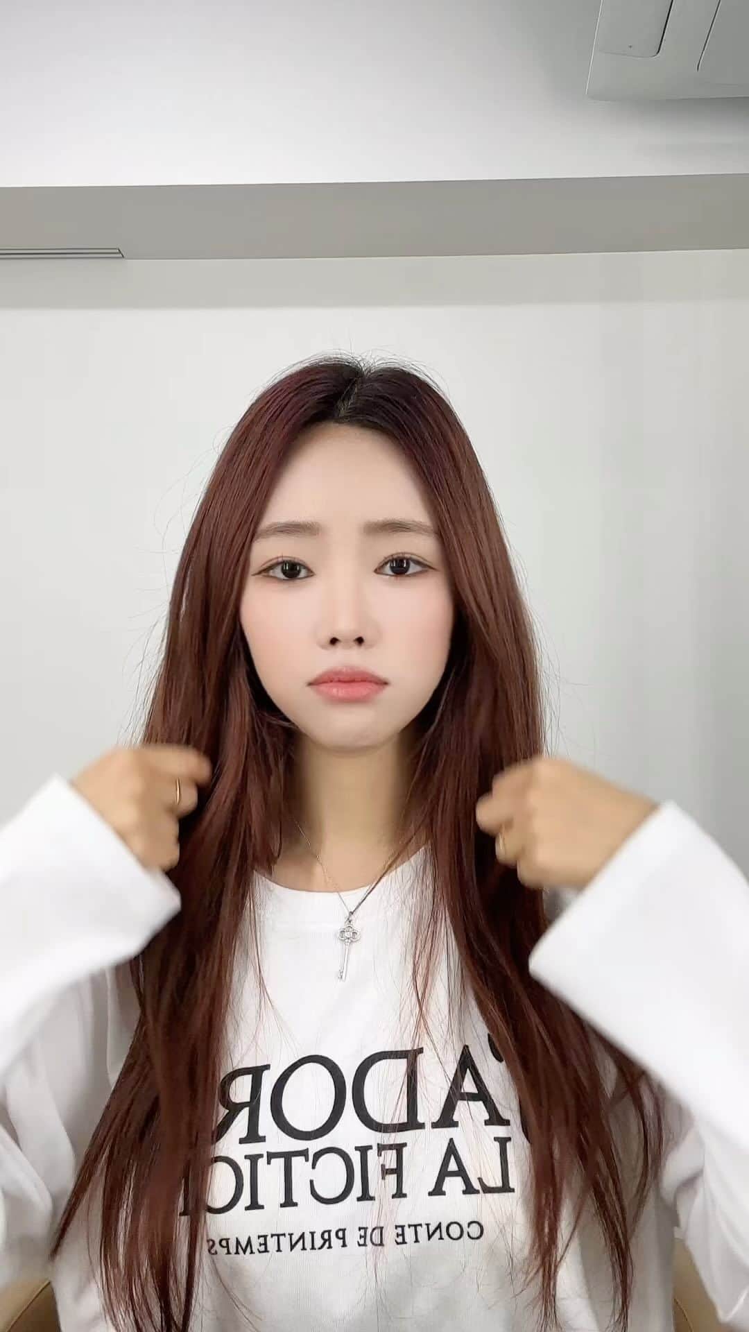 ジユルのインスタグラム：「#달라진거티나?  #hairchange」