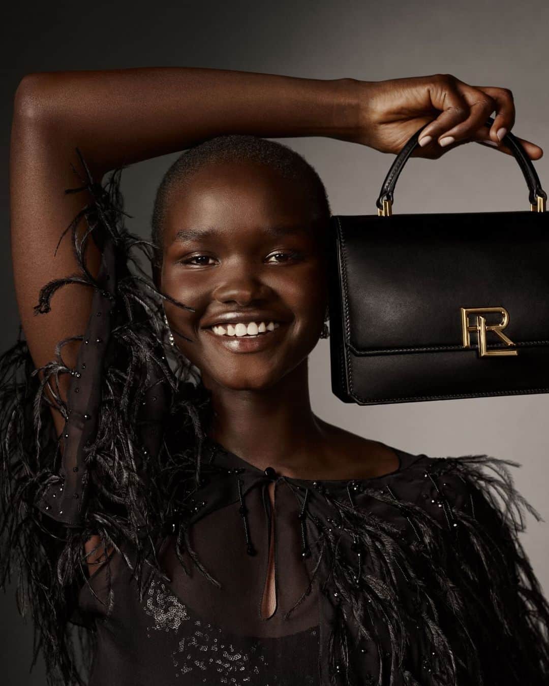 のインスタグラム：「The elegance of an enduring icon. The timelessness of Italian craftsmanship. The perfect gift for the holidays. The #RL888.  Discover more from #RalphLauren Holiday 2023 via the link in bio.  #RLHoliday #RLCollection」