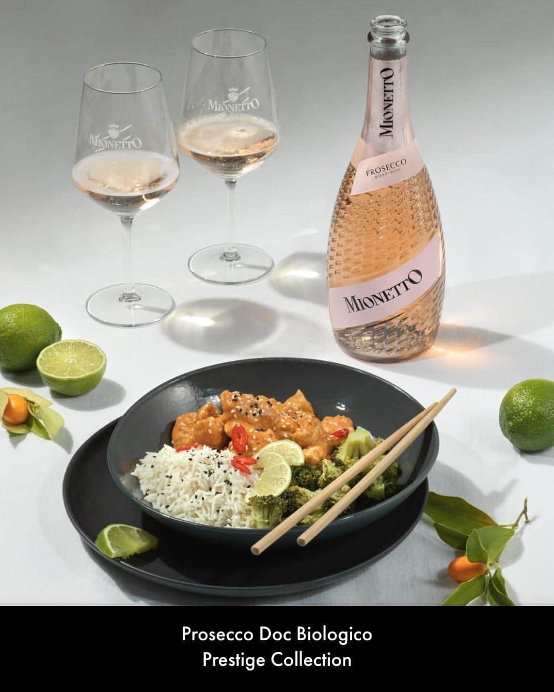 Mionetto Proseccoさんのインスタグラム写真 - (Mionetto ProseccoInstagram)「Una nuova delizia da @lucia_carniel_lultimafetta, un delicato pollo al curry da assaporare con un calice del nostro profumato Prosecco Rosé Doc: fatti tentare dalla ricetta, la trovi nel link in bio!  A new delicacy from @lucia_carniel_lultimafetta, a delicate chicken curry to enjoy with a glass of our fragrant Prosecco Rosé Doc: let yourself be tempted by the recipe, you can find it in the link in bio!  #mionetto #prosecco  #mionettoeshop  #mionettoprosecco  #mionettoinsieme #orangesoul  #rosewine #rosewinelovers #proseccorosé #proseccolover #proseccotime #proseccosuperiore #proseccohills #collinedelprosecco  Bevi Mionetto responsabilmente⁣⁣⁣⁣ Enjoy Mionetto responsibly」11月7日 4時01分 - mionetto_prosecco