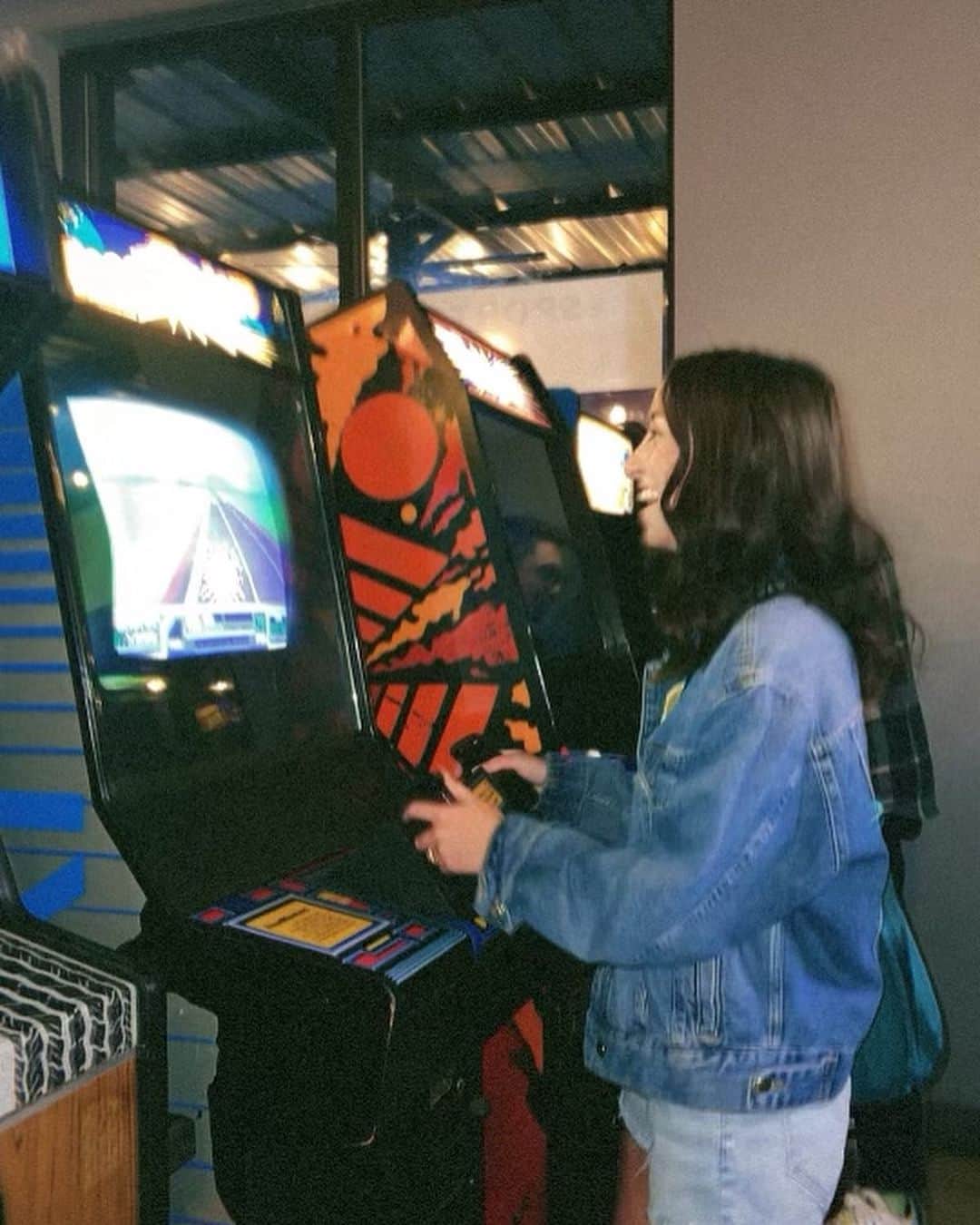 Brooklyn and Baileyさんのインスタグラム写真 - (Brooklyn and BaileyInstagram)「Guess my high score (I’ll give you a hint it’s not high HAHA)」11月7日 4時30分 - brooklynandbailey