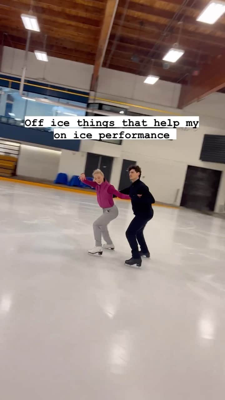 Skate Canadaのインスタグラム：「Following her 🥇 win at #SCI23, @pipergilles shares some of her off-ice tactics to guarantee her on-ice success! 💪 _________________  Suivant sa victoire 🥇 aux #IPC23, @pipergilles partage quelques tactiques hors glace qui garantissent son succès sur la glace ! 💪」