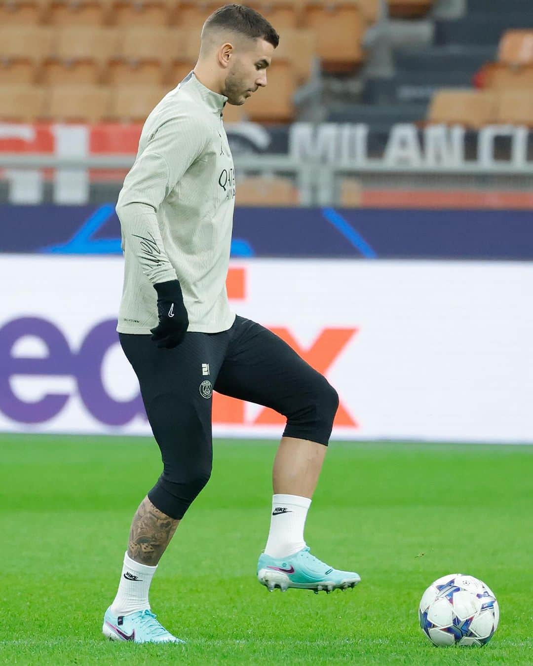 パリ・サンジェルマンFCさんのインスタグラム写真 - (パリ・サンジェルマンFCInstagram)「Day before @championsleague return! ✨🏆 Veille de @championsleague ! ✨🏆  #ACMPSG | #UCL」11月7日 4時42分 - psg