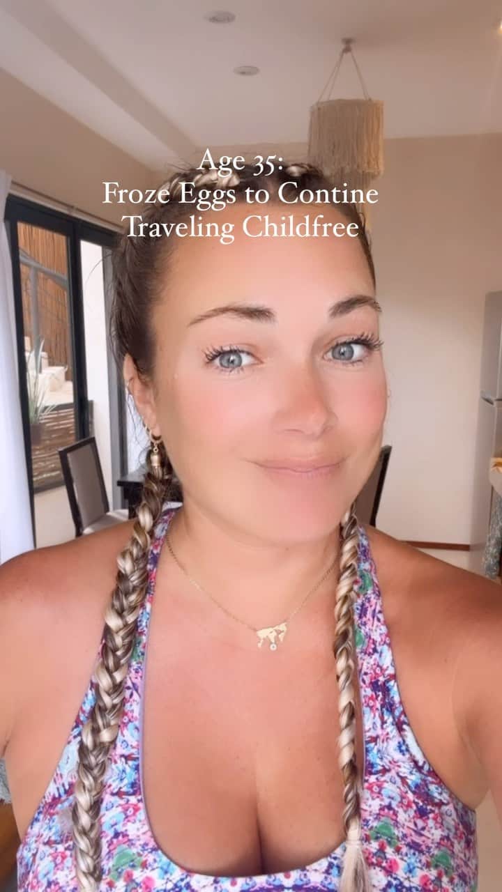 アリサ・ラモスのインスタグラム：「My lifestyle includes high amounts of dangerous activities and also fabulous exotic “vacations”…no, I do not want to bring a child along for any of that. 😂  Jumping on this trend to help contribute to the growing awareness that not all women want children early on, or at all, and also that some women don’t have kids not by choice, so stop asking about it!!  Yes I know you can travel with kids….but you actually cannot take them on the trips I do regularly for work (gorilla trekking and Antarctica), and I also very much do not want one around while I’m enjoying my hard earned successful 30’s life!   Like most women, I felt so much pressure to pop out a baby like everyone else seemed to be doing at my age or younger, that I froze my eggs. There’s not a high chance of that working, but let me tell you, weight has been lifted!!!!   So my fellow travel ladies, ignore the pressure, and the stigma, and carryon living your best life until YOU are ready to give it to someone else!  Anyone else feel this way?   PS if you’d like info on freezing your eggs, I did it in Spain for under $4k and I have several posts here and on my blog about it!  #childfree #childfreebychoice #childfreetravel #mylifesatravelmovie #solofemaletravel #womenwhoexplore」