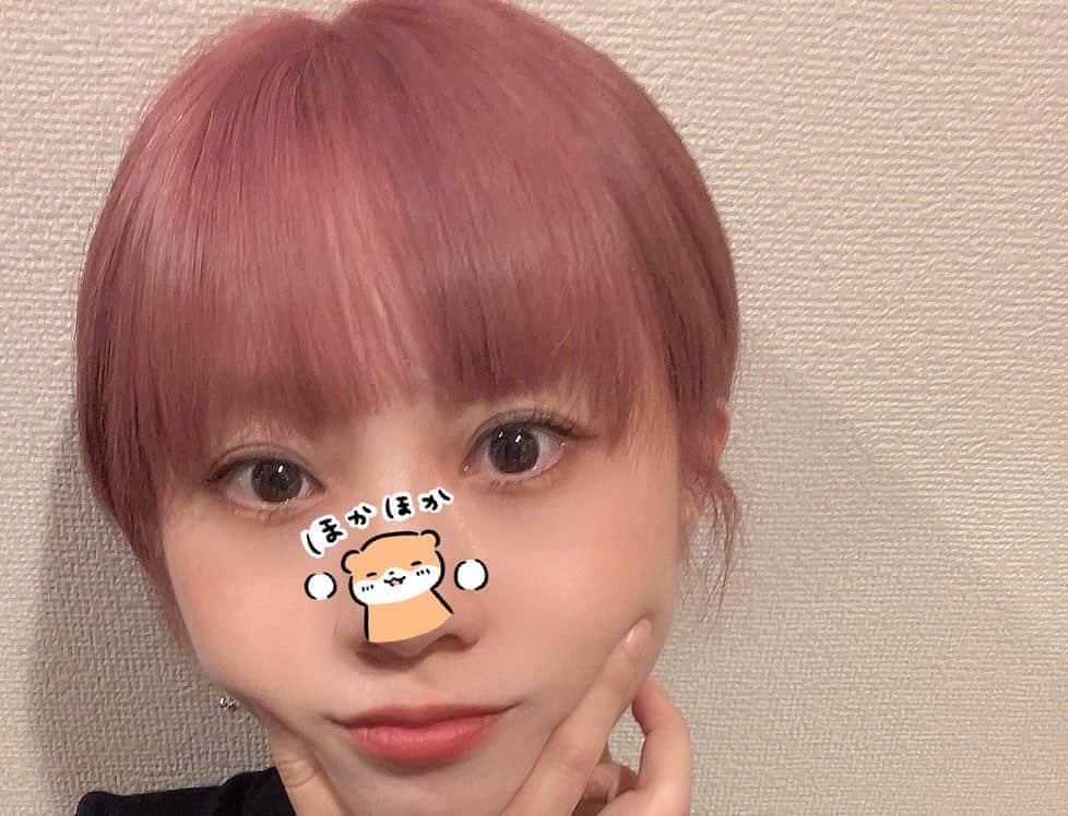 安住麻里のインスタグラム：「髪ピンク系久々なので！！ さきのちゃんいつも絶妙にいい感じにしてくれるありがとーーーーたすかりますーーーー  @sakinoko3」
