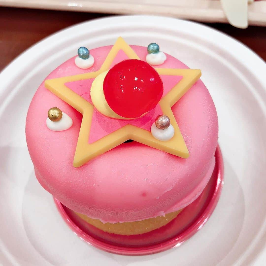 Sailor Moonさんのインスタグラム写真 - (Sailor MoonInstagram)「✨🌙 They should do another Sailor Moon x USJ attraction when the Sailor Moon Museum is in Osaka! That would be amazing!!! 🌙✨  #sailormoon #セーラームーン #usj」11月7日 5時15分 - sailormoon_sc