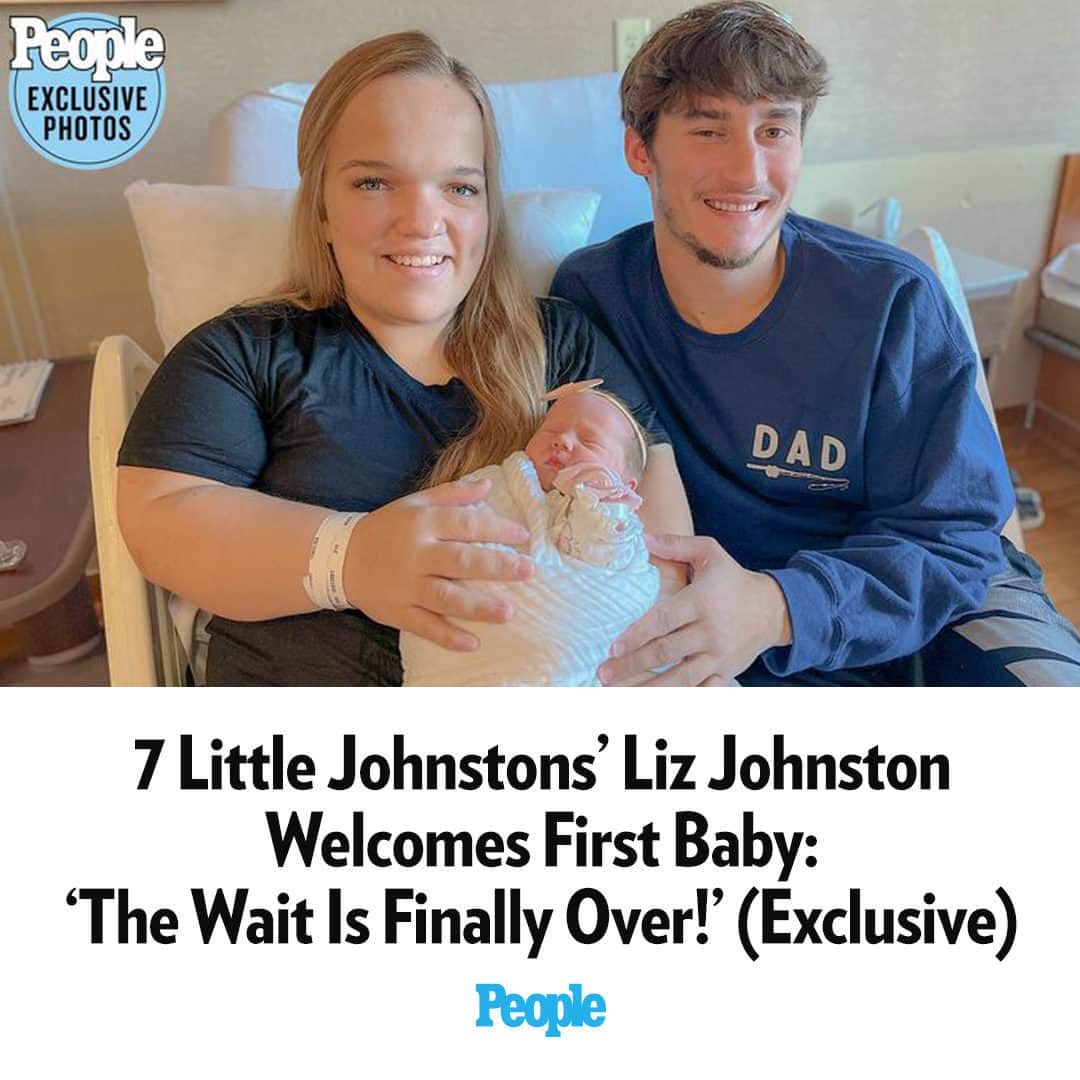 People Magazineのインスタグラム：「Liz Johnston is embarking on a new adventure: motherhood! The '7 Little Johnstons' star has welcomed her first baby with partner Brice Bolden, a rep for the couple confirms to PEOPLE exclusively.  Tap our bio link for more details. | 📷: Liz Johnston/TLC」