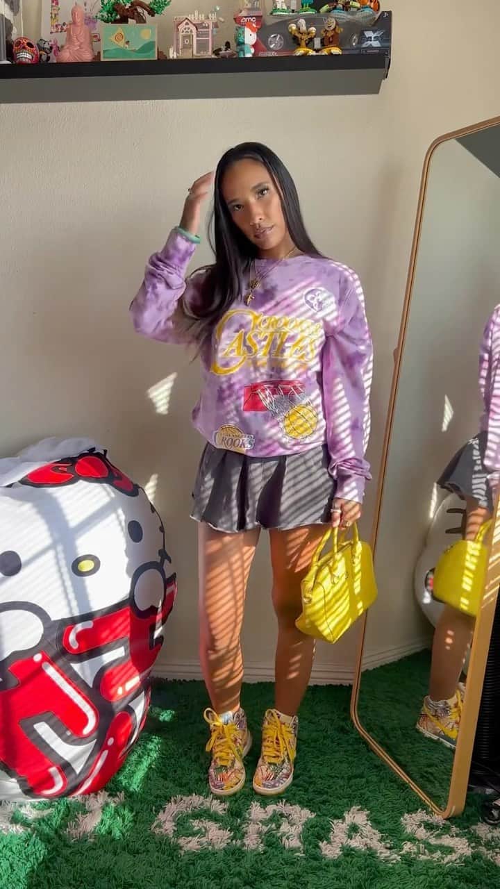 Crooks & Castlesのインスタグラム：「LADIES LOVE CRKS ❗️  styled by @sylverhoneyofficial」