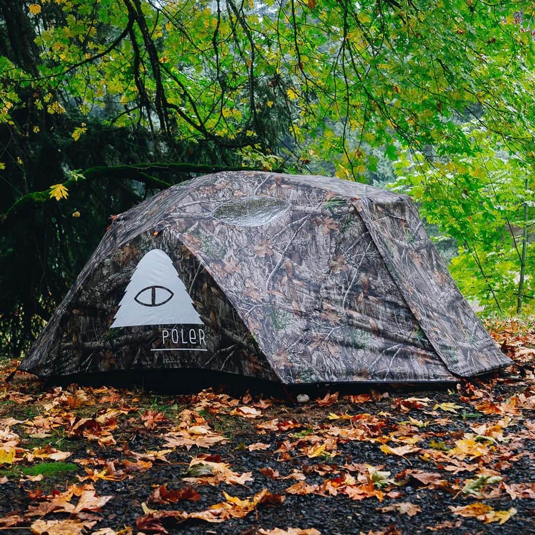 Poler Outdoor Stuffさんのインスタグラム写真 - (Poler Outdoor StuffInstagram)「The Poler Real Tree Collection: Extremely limited supplies of our ‘Zonker’ and tent available online and in-store now.」11月7日 6時05分 - polerportland