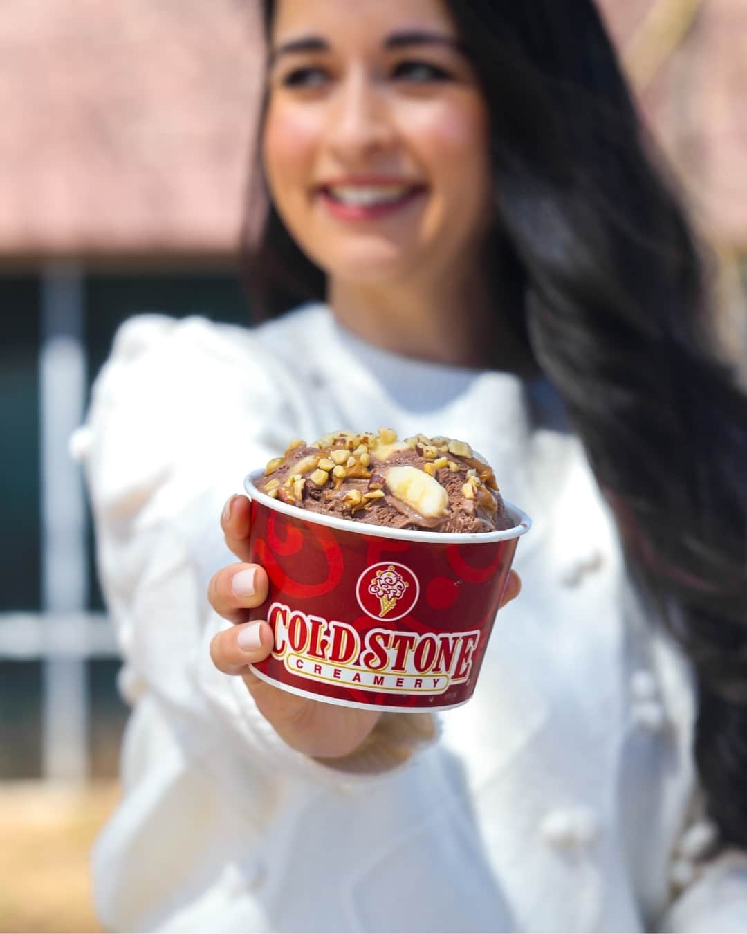 コールド・ストーン・クリーマリーのインスタグラム：「Earn points for your Cold Stone Creamery® purchases by being a member of My Cold Stone Club Rewards! 🎁✨ It's as easy as 1-2-3!  1. Create an account 2. Enter your phone number at checkout or join via the link in bio 3. Earn 1 point for every $1 you spend 4. For every 50 points accumulated, receive a $5 Reward  Join today and you’ll receive a Buy One, Get One FREE Creation™ loaded to your account! 😍🍦🍦」