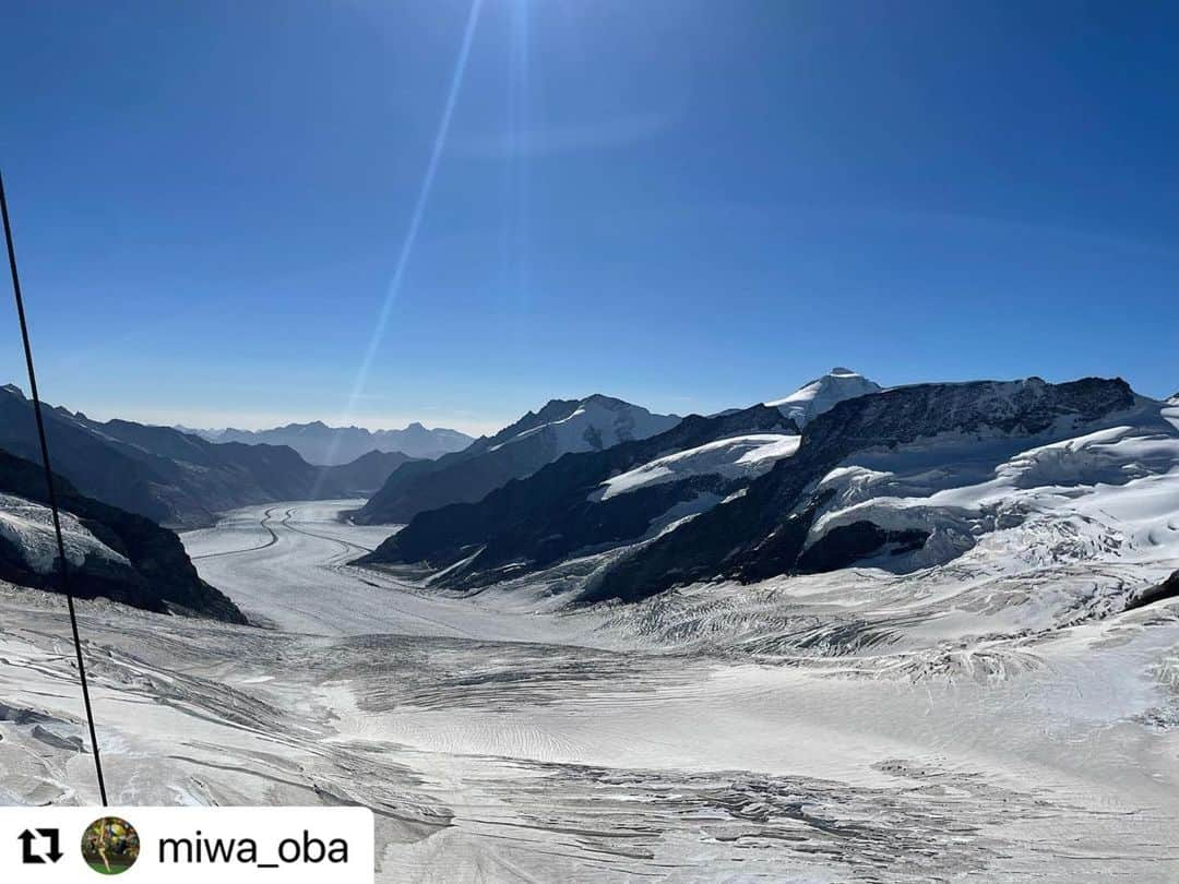 朝日放送「朝だ！生です旅サラダ」さんのインスタグラム写真 - (朝日放送「朝だ！生です旅サラダ」Instagram)「#Repost @miwa_oba with @use.repost ・・・ 旅サラダ3週目ありがとうございました！ 初めて海外リポーターが全員集合！個性豊かなメンバーでとっても楽しかったです😊 金曜日の旅サラダEXPOではみなさんのことが知れて嬉しかったです♪  3週目のユングフラウ地方は大迫力のアルプスの山々や鉄道など、スイスを満喫できる場所でした！ 次回も楽しみにしていてください☺️  knit vest : @calm_select  check dress : @verofonna」11月7日 6時25分 - tabisalad