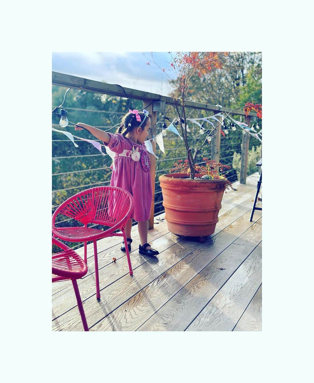 ダイアナ湯川のインスタグラム：「||~5th November~||  Happy 4th Birthday to my LUMI!  When you think your baby will stay your baby, in the blink of an eye - she turns four 🥹  Oh the joy and magic you bring with your shining LUMInescent spirit ✨  I am truly the luckiest - I thank all the powers that be that I get to call you my daughter 💕🌈🦄   #happybirthday #birthday #four #mybaby #daughter #blessed #happiness #childhood #motherhood #love #family」