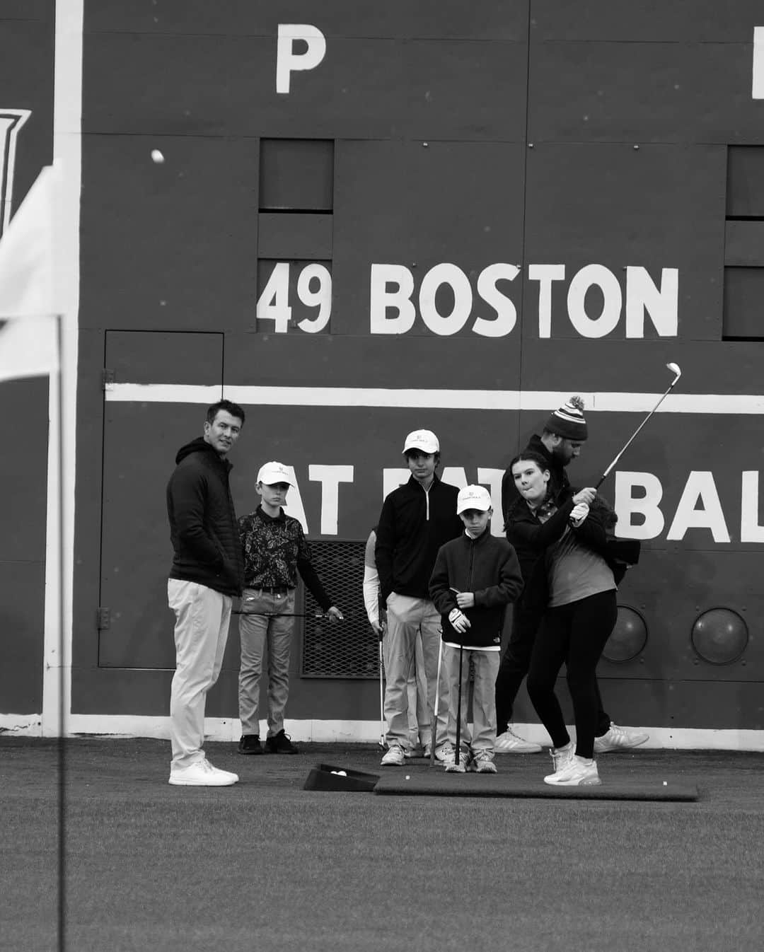 アダム・スコットさんのインスタグラム写真 - (アダム・スコットInstagram)「Boston boys.🐸⛳️」11月7日 6時49分 - adamscottofficial