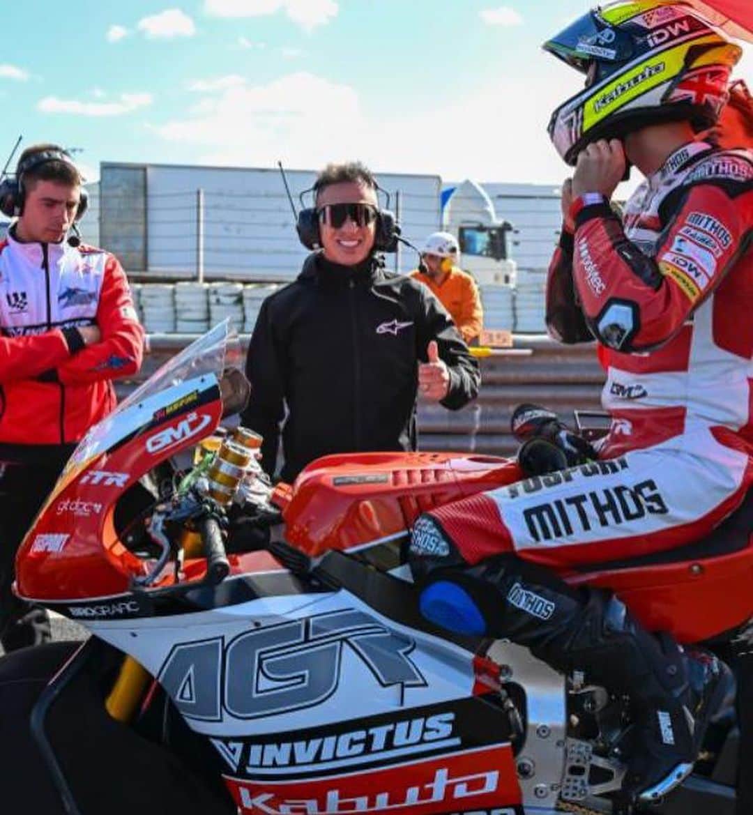 トニ・エリアスのインスタグラム：「Amazing Weekend helping and supporting my friends @agrteam_racing !! What a nice experience working with this Strong Team and Super Riders!!! Thanks Anscari for a Great Time!!!!🙏♥️」