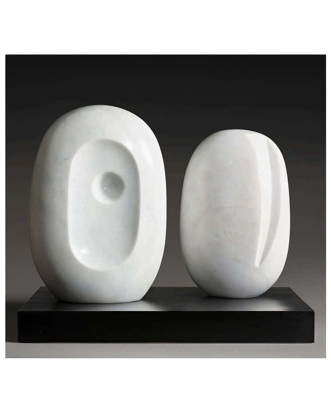 クリスティーズのインスタグラム：「Explorations in Material & Form Across the 20th and 21st Centuries  This season’s 20/21 sales offer an exceptional array of figurative works by female artists, each of whom take a particular interest in the relationship between material and form.  From 1972, Barbara Hepworth’s ‘Static Forms’ elegantly employs marble to examine the intricate tension between a pair of smooth ovoid forms separated by a slender gap, the proximity of their shapes suggesting an almost emotional and physical intimacy, or a pairing the artist believed represented “the tender relationship of one living thing beside another.” In Jenna Gribbon’s ‘Regarding Me Regarding You and Me’, a personal portrayal of the artist’s wife in oil, she upends traditional depictions of the female nude throughout art history.  Lee Bontecou’s ‘Untitled’ pushes the boundaries of sculpture through non-traditional material with her rhythmic, graceful and skillful treatment of transparent, vacuum-forced plastic. Further highlights include Berthe Morisot’s depiction of Jeanne Fourmanoir, one of the artist’s favorite model, and Tamara de Lempicka’s portrait of her friend and confident Ira Perrot.   These works and many more are now open for viewing in our Rockefeller Center galleries, visit us today!   21st Century Evening Sale | New York | 7 November 20th Century Evening Sale | New York | 9 November Post-War & Contemporary Art Day Sale | New York | 10 November Impressionist & Modern Works on Paper Sale | New York | 11 November Impressionist & Modern Art Day Sale | New York | 11 November ------- Barbara Hepworth (1903 -1975) ‘Static Forms’ (1972) Jenna Gribbon (B. 1978) ‘Regarding Me Regarding You and Me’ (2020) Lee Bontecou (1931-2022) ‘Untitled’ (1971) Berthe Morisot (1841-1895) ‘Jeanne Fourmanoir sur le lac’ (1892) Tamara de Lempicka (1898-1980) ‘Portrait d'une jeune femme en robe bleue’ (1922)」