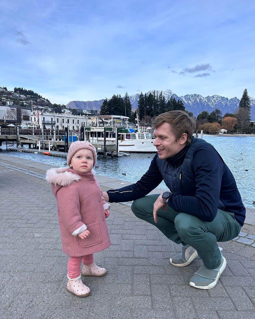 アンジェラ・ペティのインスタグラム：「Happy birthday to my best friend and love of my life 💕 Thanks for being such an amazing Dad to Azaliah and thanks for everything you do for our little family my Pete (nickname for those that don’t know haha) ❤️」