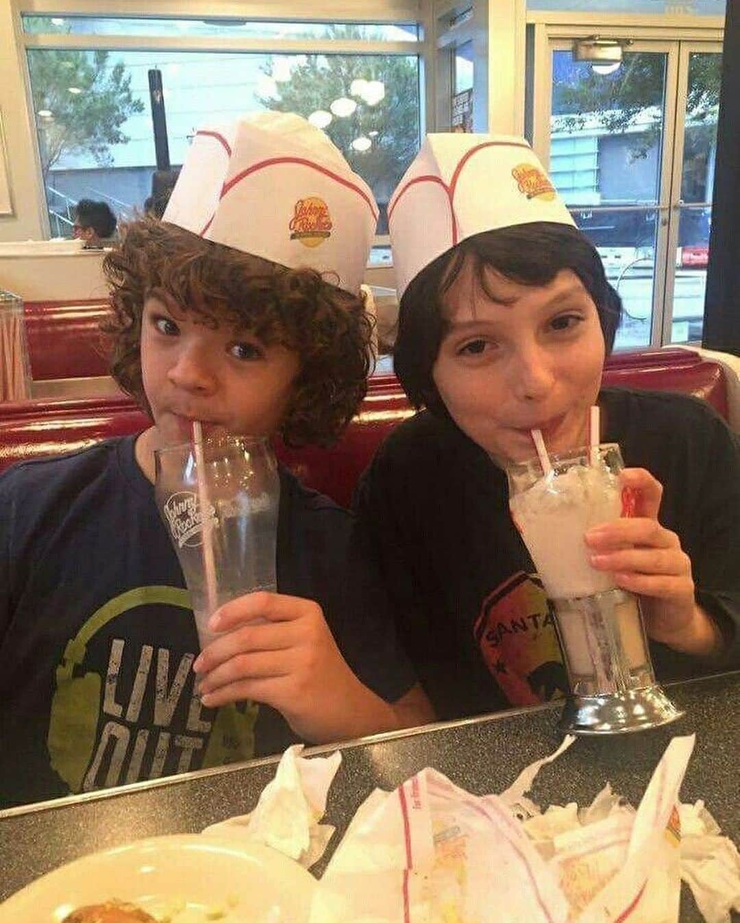 COMPLEXさんのインスタグラム写真 - (COMPLEXInstagram)「Will Byers went missing 40 years ago today. 🗓️ @strangerthingstv   Happy ‘STRANGER THINGS’ day. 🍿」11月7日 7時33分 - complex