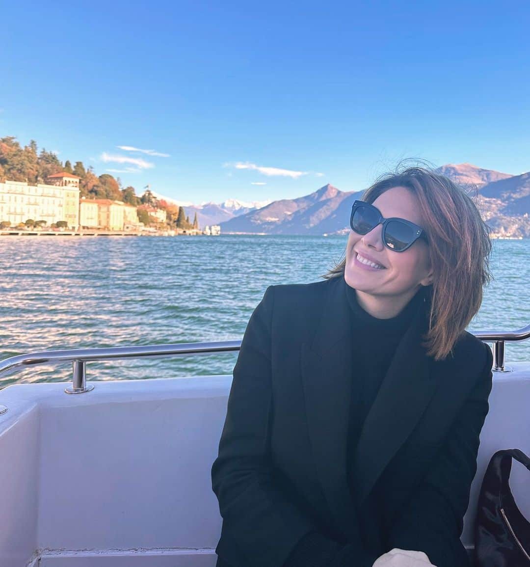 ミッチェル・コリンズのインスタグラム：「Lago de Comotose #swissyelliot」