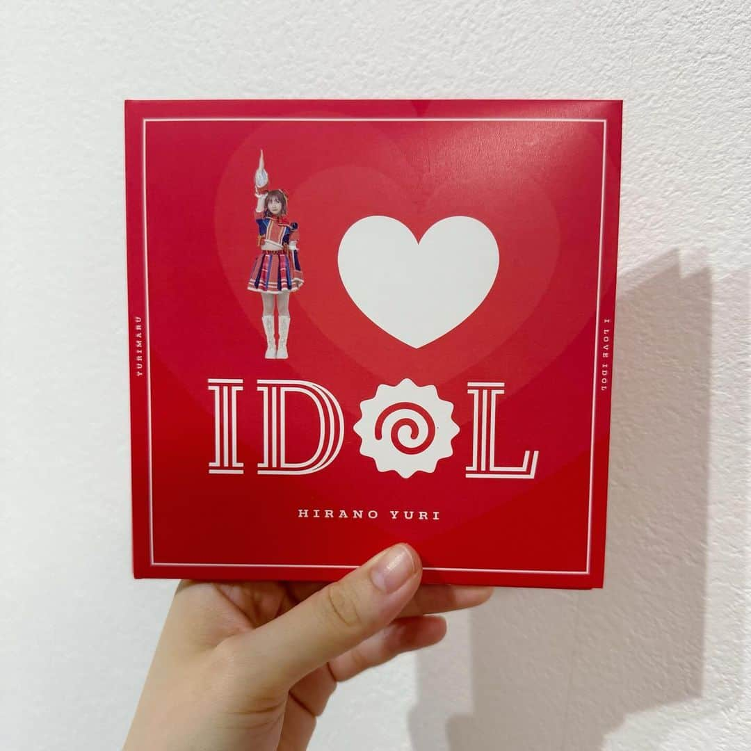 平野友里（ゆり丸）さんのインスタグラム写真 - (平野友里（ゆり丸）Instagram)「💿  𝙉𝙚𝙬 𝙀𝙋✨ 『I LOVE IDOL』  11月11日リリース‼️  ライブで欠かせない『I LOVE IDOL』、『あんせむ』に加え それぞれのリミックスverも収録された4曲入りCD💿  リミックスはDJ WATARAIさん( @djwatarai ) SWING-Oさん( @swingo45 ) に担当していただきました😭✨  素晴らしい方々と共演させて頂けて 本当に幸せです🥹✨  配信＆MVリリースは、11月15日🎧✨ おたのしみに！！！  ・ ・ ・ ・  #newep #newcd #ep #ニューリリース  #アイドル #idol #ゆり丸 #平野友里」11月7日 8時29分 - yurimaruchan___