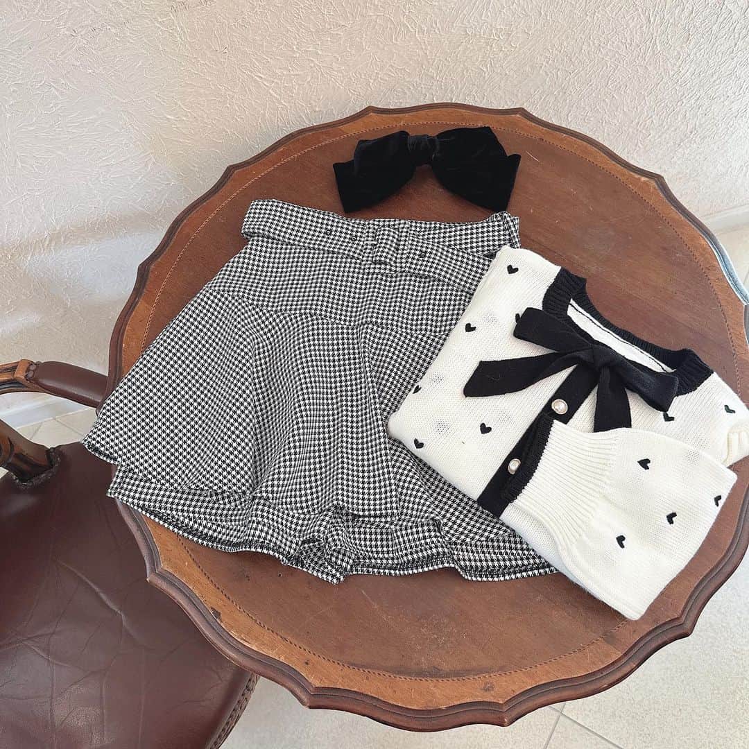 evelynのインスタグラム：「Coming Soon new item🐰♥︎ ㅤㅤㅤㅤㅤㅤㅤㅤㅤㅤㅤㅤㅤ \ 11月中旬入荷予定 / #フレアショートパンツ ¥6,900 ㅤㅤㅤㅤㅤㅤㅤㅤㅤㅤㅤㅤㅤ #evelyn #エブリン」