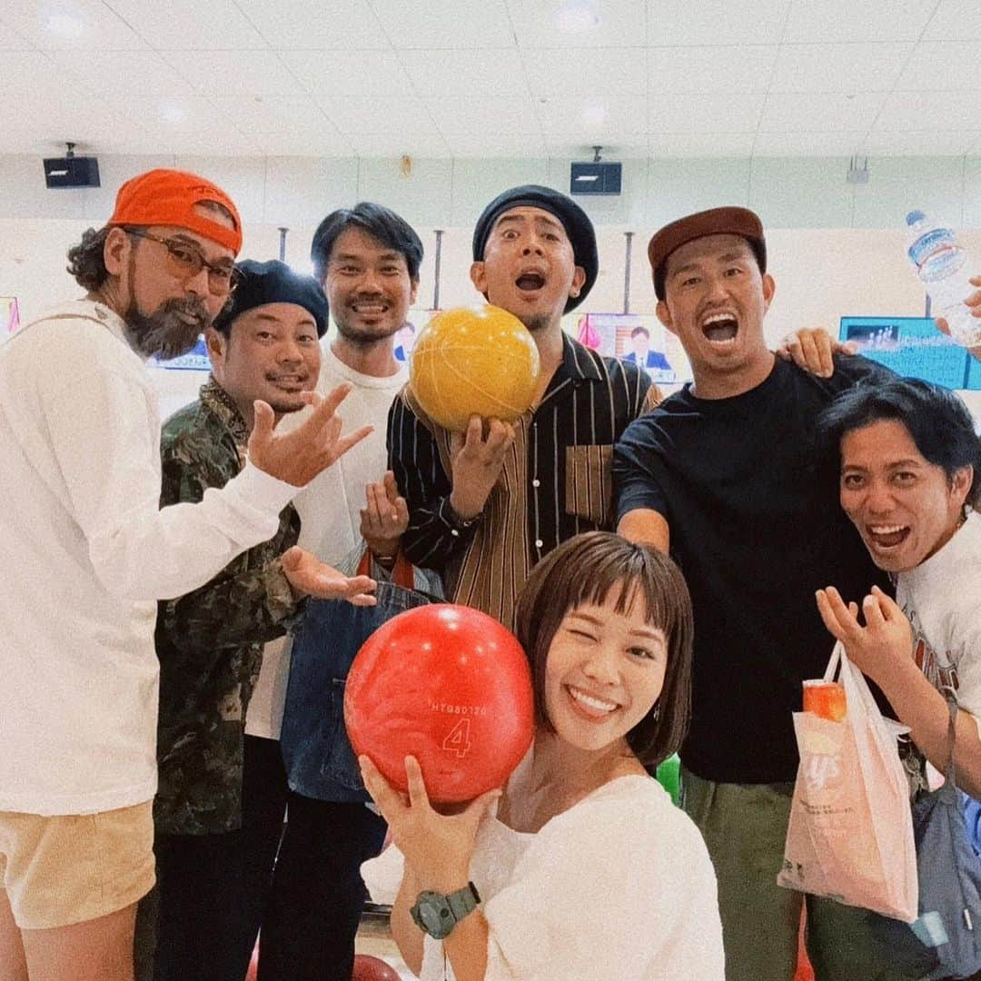 MAIKO のインスタグラム：「#チーム同い年🐇🐉 #🎳 #1本差で負けた… #思い出投稿📸 #あ、おはよう🙋🏻‍♀️」