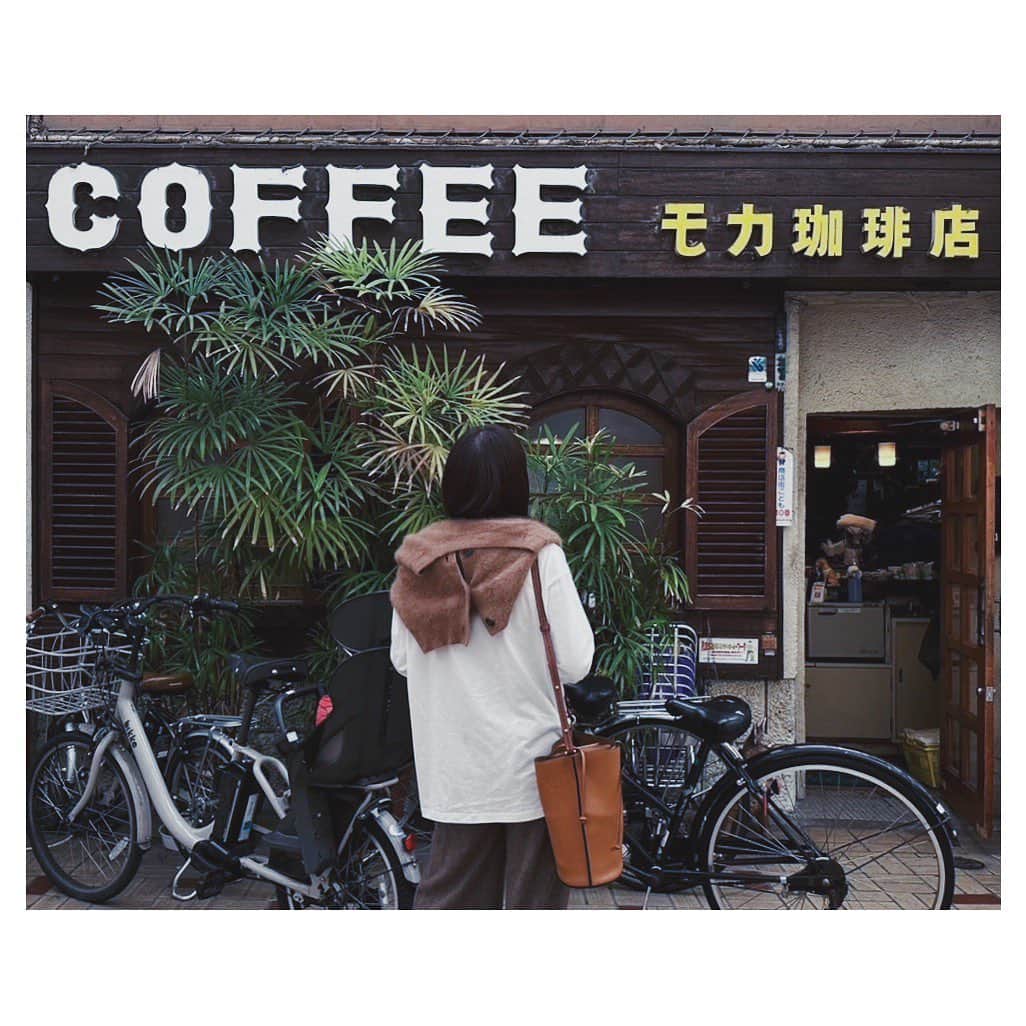 JUNNAさんのインスタグラム写真 - (JUNNAInstagram)「美味しいメモ📝 名古屋大須商店街散歩ver🚶  名古屋は公園がたくさんあるから 商店街でおやつを買って公園で食べるのがオススメ  1-3 珈琲の店 モカ 小倉トースト🍞サクジュわ最高  4  oimo cafe imomi.  5.6 りんご飴専門店 「ar. 」 外国ではよく見かけるけど、日本ではお祭りの時に見かけるくらいだな、と思っていたら最近チラホラ見かける🍎嬉しい。パリパリの飴とジューシーなりんご❤️最高  7.8 天むす専門店「鬼天」 小さくて食べやすいサイズお散歩のお供に...  9 KANNON COFFEE シャチクッキー🍪トッピング🤣  10 クレープ専門店「BUTTER MAN.」 好き❤️  #名古屋#大須商店街」11月7日 20時37分 - junna