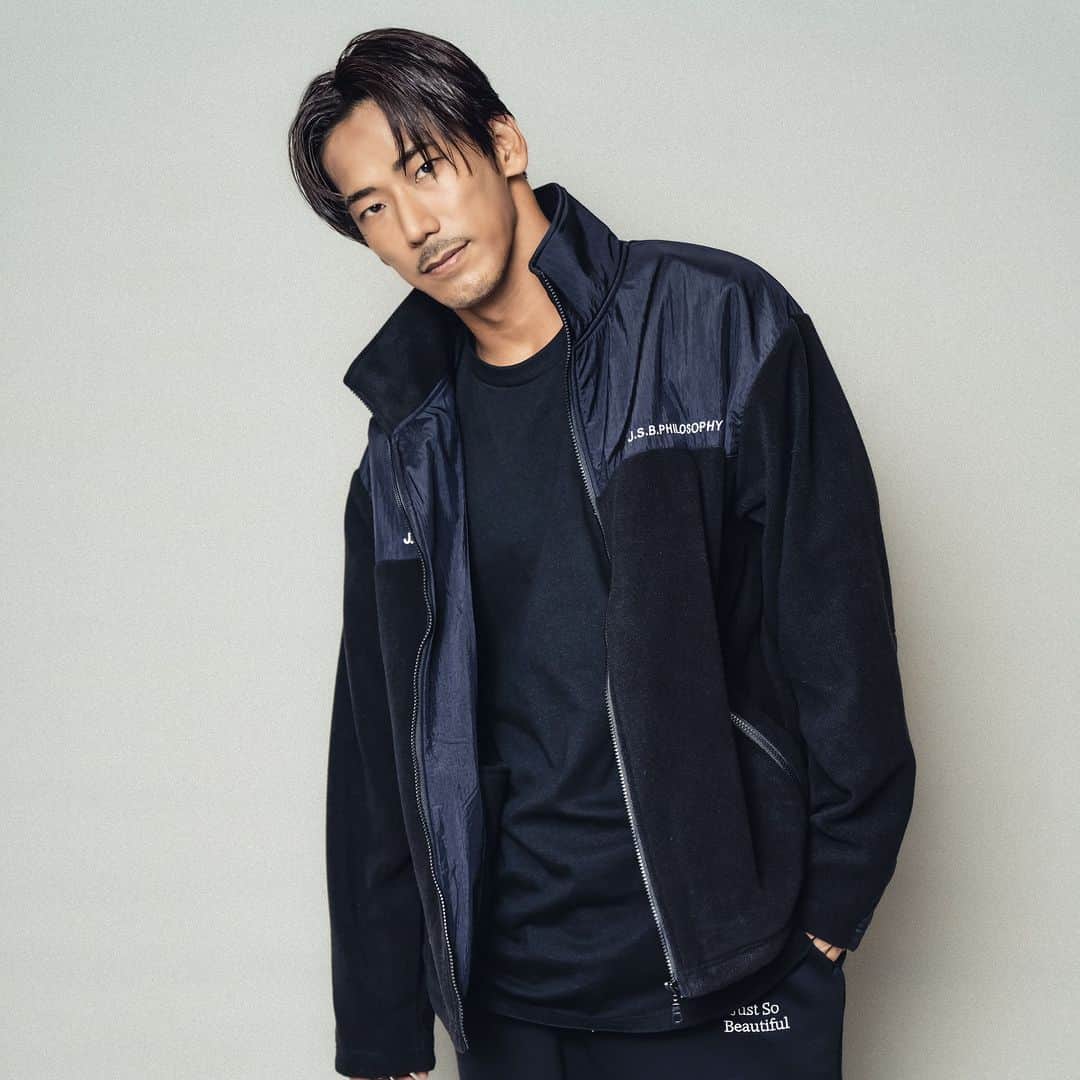 J.S.Bさんのインスタグラム写真 - (J.S.BInstagram)「三代目J SOUL BROTHERS 2023 JSB LAND SUPPORT WEAR COLLECTION 11.11(SAT) ON SALE.  on VERTICAL GARAGE ONLINE STORE  🔳VERTICAL GARAGE ONLINE STORE 11.11(SAT)12:00～START  @j.s.b._official @jsb3_7official  @naokikobayashi_works @vertical_garage  #jsb  #三代目jsoulbrothers  #小林直己」11月7日 19時05分 - j.s.b._official