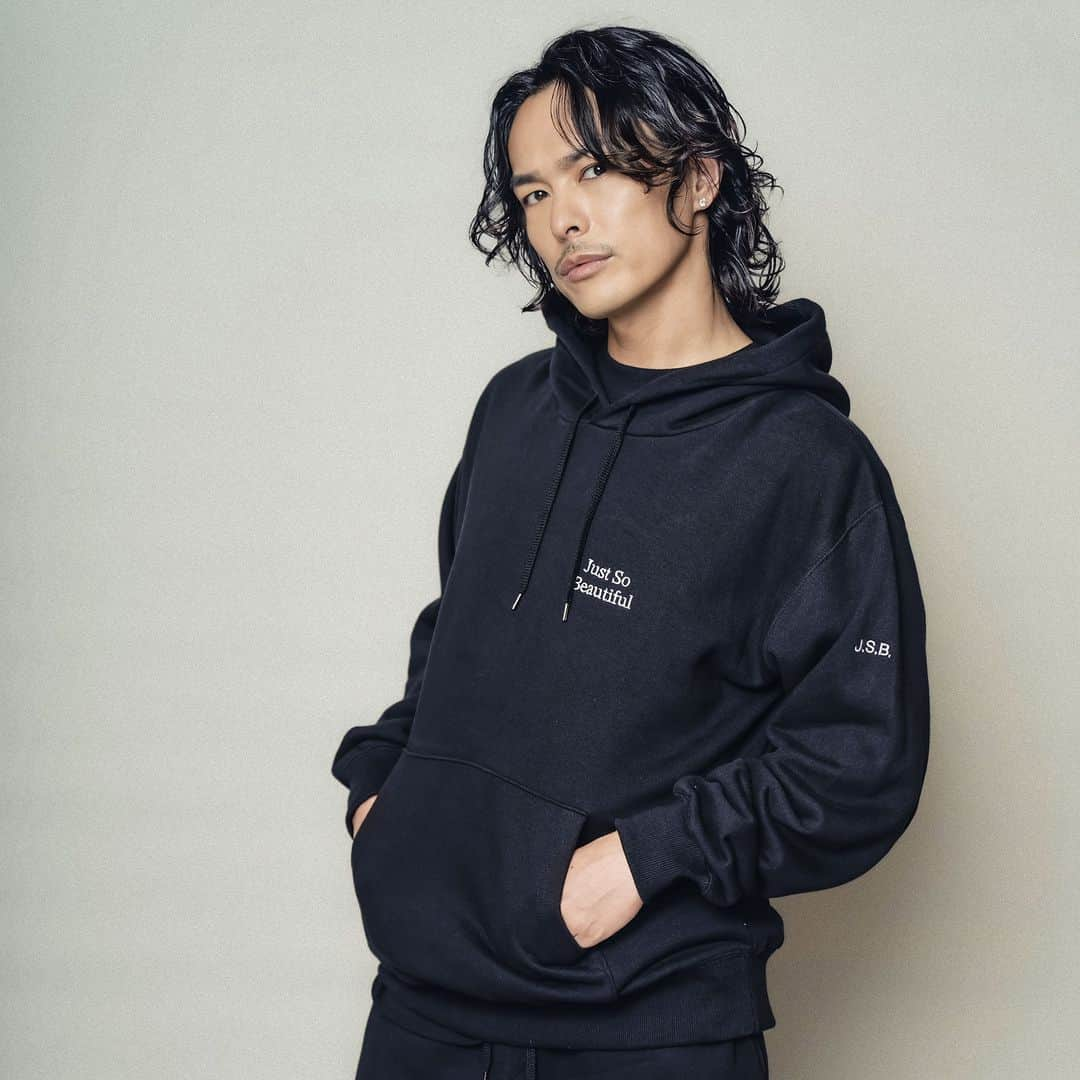 J.S.Bさんのインスタグラム写真 - (J.S.BInstagram)「三代目J SOUL BROTHERS 2023 JSB LAND SUPPORT WEAR COLLECTION 11.11(SAT) ON SALE.  on VERTICAL GARAGE ONLINE STORE  🔳VERTICAL GARAGE ONLINE STORE 11.11(SAT)12:00～START  @j.s.b._official @jsb3_7official  @jsbryuji_official  @vertical_garage  #jsb  #三代目JSOULBROTHERS #今市隆二」11月7日 19時09分 - j.s.b._official