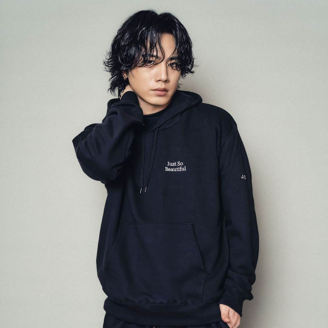 J.S.Bさんのインスタグラム写真 - (J.S.BInstagram)「三代目J SOUL BROTHERS 2023 JSB LAND SUPPORT WEAR COLLECTION 11.11(SAT) ON SALE.  on VERTICAL GARAGE ONLINE STORE  🔳VERTICAL GARAGE ONLINE STORE 11.11(SAT)12:00～START  @j.s.b._official @jsb3_7official  @omi.cdl @vertical_garage  #jsb  #三代目JSOULBROTHERS #ømi」11月7日 19時11分 - j.s.b._official