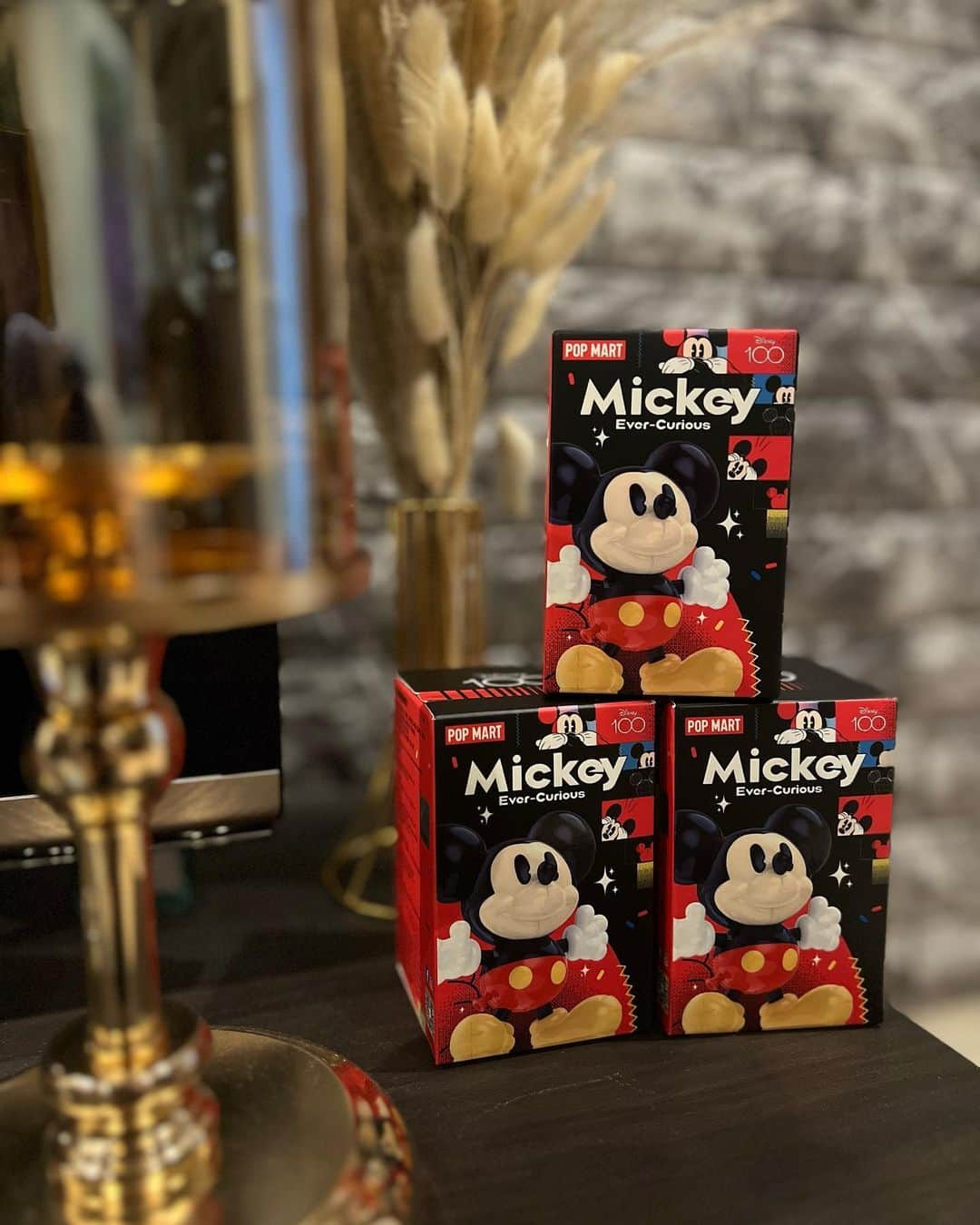 辻りんさんのインスタグラム写真 - (辻りんInstagram)「【DISNEY 100th Anniversary Mickey Ever-Curious シリーズ【ピース】   SNSで話題のアートトイ【POP MART(ポップマート)】とDISNEYのコラボ商品  （ @popmartjp ）さんのご紹介です✨  仕様:ブラインドボックス 入数:1アソートボックス＝12ピース入り 種類数:ノーマル12種＋シークレット1種 商品サイズ:約95mm  めちゃくちゃ可愛いミッキーシリーズ😭💗 実物が可愛すぎて集めたくなる😭🙉🫧  PR @popmartjp #popmart #ポップマート #ディズニーコラボ」11月7日 19時39分 - tsujilean