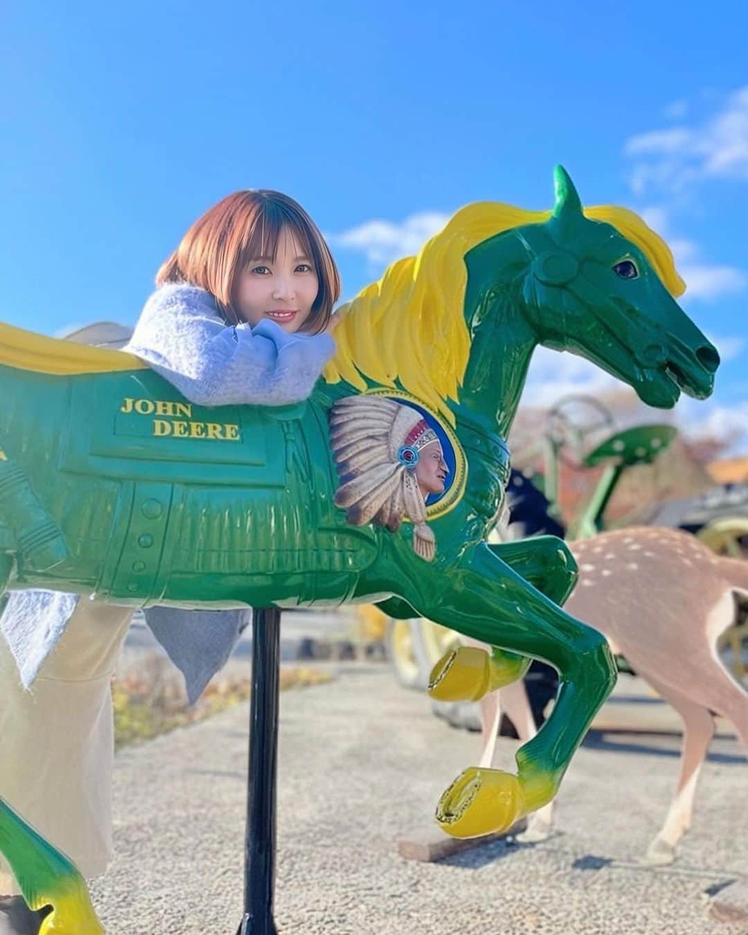 井上直美のインスタグラム：「秋めいてきましたね🍁 腹が減る〜笑  　#食欲の秋　#久々の海じゃなく山　#清里　#ミルクポット　#ROCK  #家族旅行」