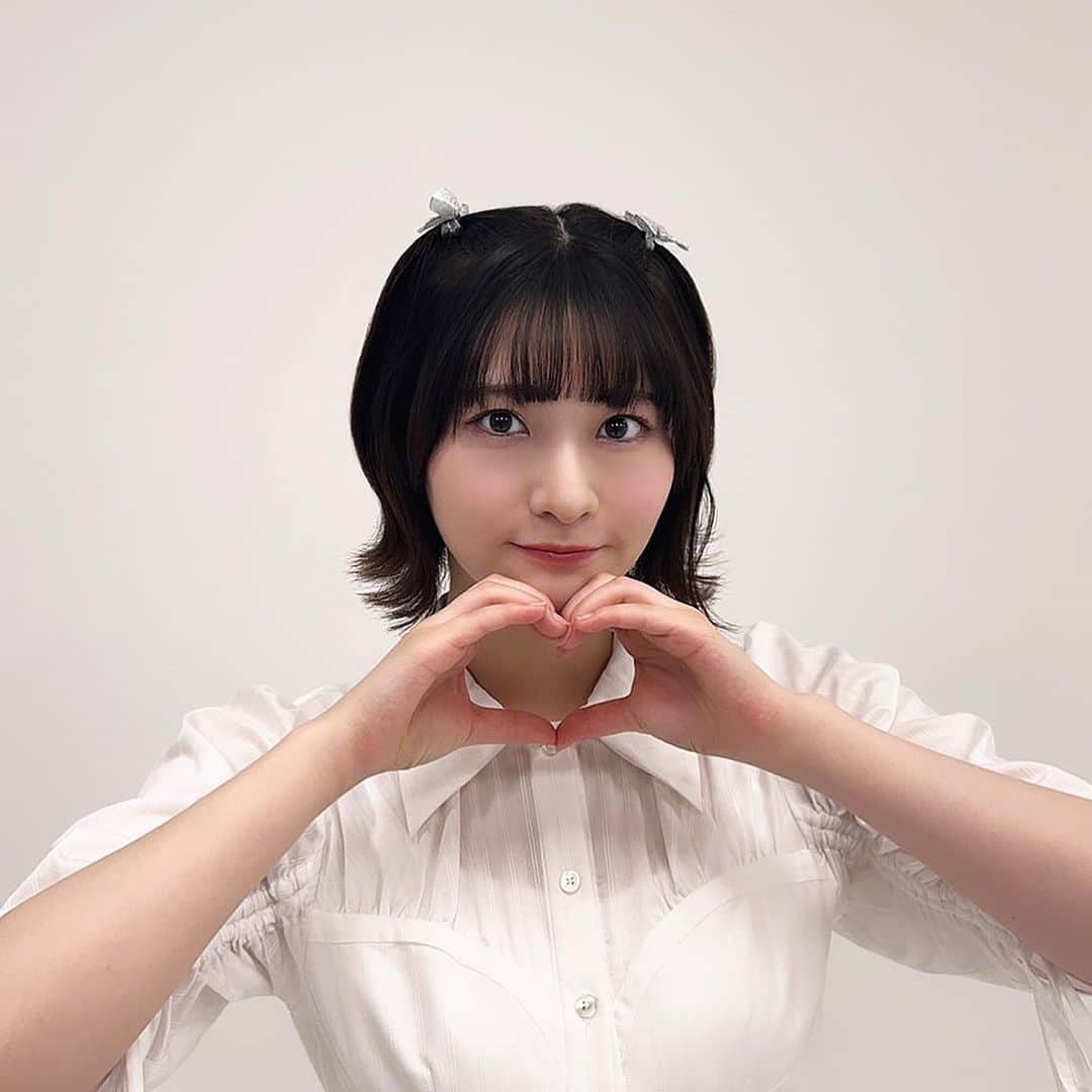 いぎなり東北産さんのインスタグラム写真 - (いぎなり東北産Instagram)「FC限定グッズビジュアル　桜ひなのver.♡  ２着目:@wildlily_daikanyama さんのブラウスとスカートです。  2023年大一番ライブ「いぎなり伝説への幕開け」 12月29日パシフィコ横浜 国立大ホール　 チケット受付中🎫  #PR  #いぎなり東北産 #東北産 #桜ひなの」11月7日 19時55分 - the_made_in_tohoku