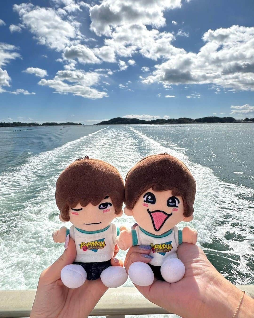 momoさんのインスタグラム写真 - (momoInstagram)「松島観光もしてきた〜！！ お天気にも恵まれたしご飯も美味しかったし船も乗れたし絶景スポットたくさんだった☺️ ぬい持って撮ってたら関西のお姉さまたちに「ライブツアーを一緒に回られてる方？？」って聞かれたのおもしろかったな〜🫰🏻💜💙  . #宮城#仙台#松島#宮城観光#仙台観光#福浦橋#松島遊覧船#日本三景#ぬい撮り#なにわ男子#POPMALL#遠征」11月7日 19時59分 - momomonyan