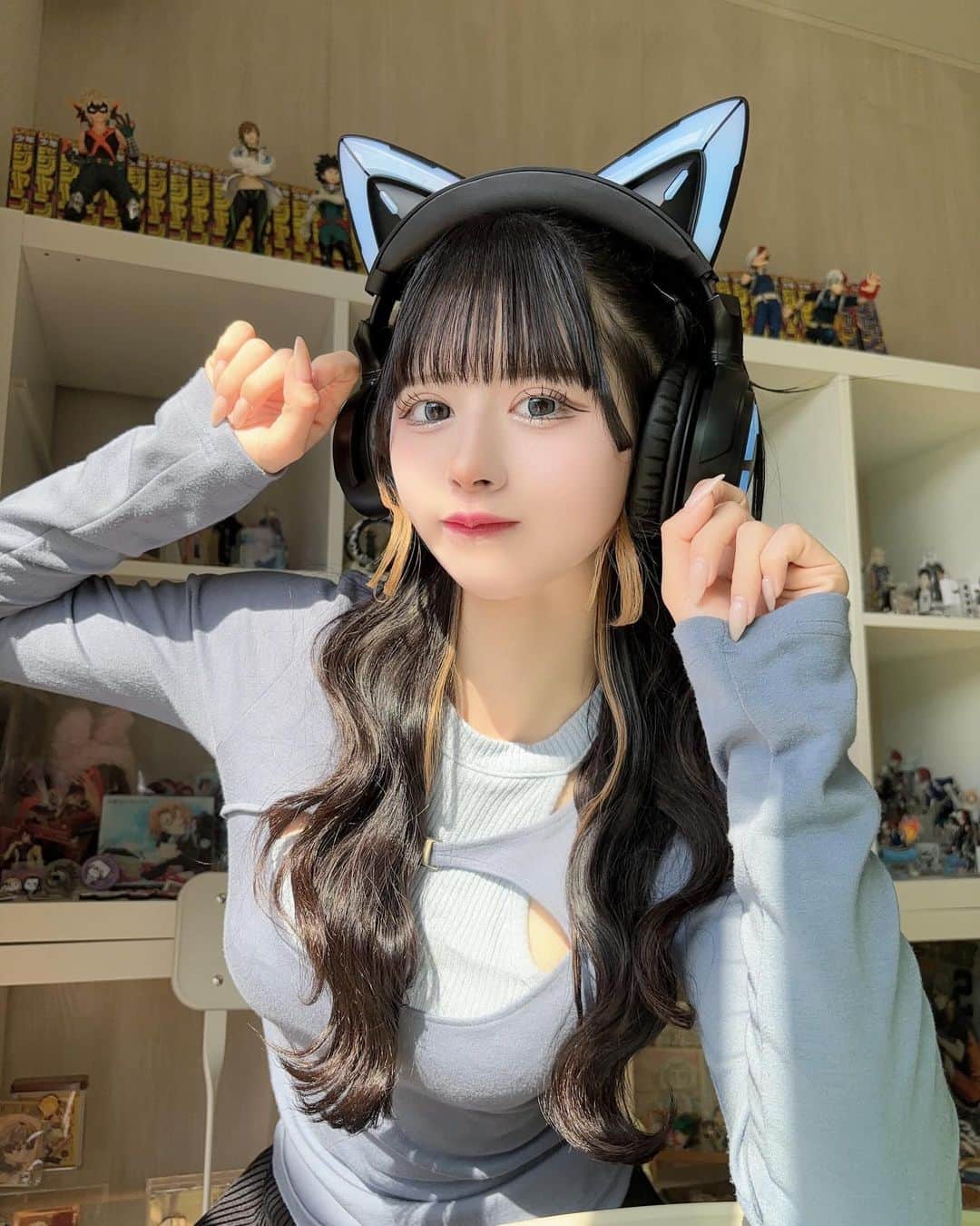 狐波ろんさんのインスタグラム写真 - (狐波ろんInstagram)「@yowu.chan さんのネコミミヘッドフォン(՞ o̴̶̷̤ ̫ o̴̶̷̤ ՞) ずーーーーーっと憧れだったこれマジで(՞ o̴̶̷̤ ̫ o̴̶̷̤ ՞)  クーポンコード: ron_konami  いろんな色にできてぎゃわいーーーーあがーーーてなってる(･ω･三･ω･)ﾌﾝﾌﾝ  . #pr #ネコミミ」11月7日 20時00分 - ron_konami
