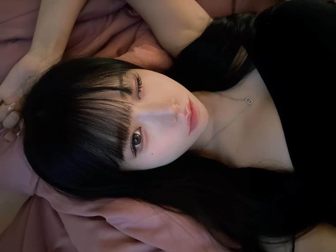 ののこのインスタグラム：「最近暗くなるの早いねえ૮ . ̫ . ა🎀」