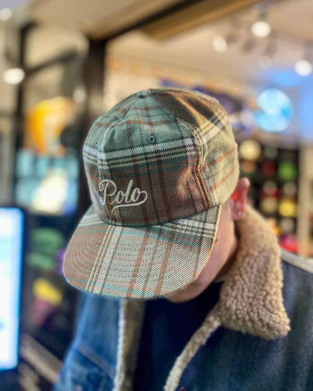 GROW AROUNDさんのインスタグラム写真 - (GROW AROUNDInstagram)「STAFFおすすめコーデ🖐️  渋谷店スタッフKUYAの秋のオススメコーディネート🍂✨  180cm  73kg  POLO RALPH LAUREN FLEECE-LINED TRUCKER JACKET  着用サイズ L  POLO RALPH LAUREN CANVAS M43 SLIM PANT 着用サイズ 34  これから寒くなる季節にピッタリの内ボアジャケットでコーデを組んでみました💁‍♂️ 全身POLOのアイテムで揃えてみました👍 是非参考にしてみてください❗️  全てWEBUP完了してます✅」11月7日 20時16分 - growaround
