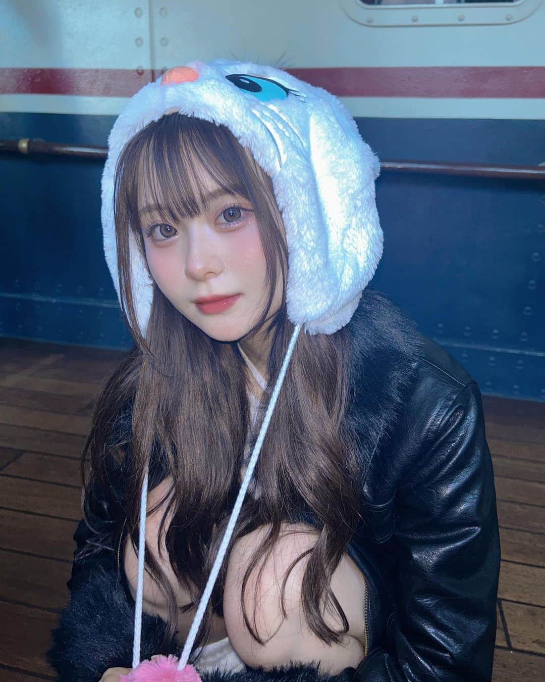 桜のインスタグラム：「ディズニーのキャラクターでは1番マリーちゃんがお気に入りです🎀 冬ディズニー行きまくるｿﾞ🖤」