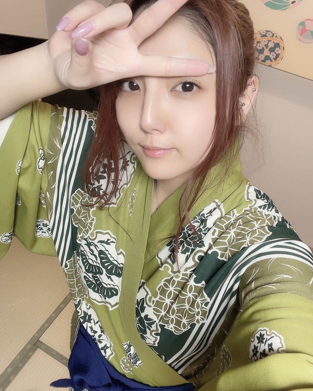 寒河江春紀のインスタグラム：「‪ꔛ‬♡‪ 出勤だよん🥹💗 この緑の温泉浴衣可愛かった！ 抹茶色？わからんけど可愛いからこういう色の浴衣欲しい！来年買う！w  #バルセロナグループ #ピーアンドジェー #札幌 #すすきの #ススキノ #キャバクラ #キャバ嬢 #キャバクラ嬢 #ニュークラブ #ニュークラ #ニュークラ嬢 #キャバ #ラウンジ #ラウンジ嬢 #ガールズバー #ホステス #すすきのキャバクラ #すすきのキャバ嬢 #すすきのグルメ #札幌旅行 #美人 #美女 #可愛い #可愛い女の子 #銀座 #六本木 #北新地 #錦 #中洲 #オタク」