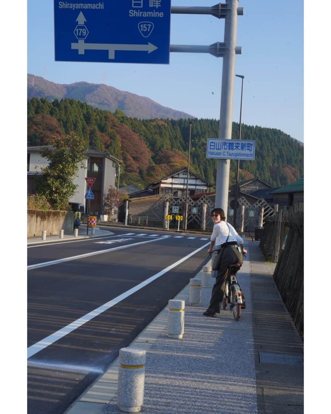 菅原沙樹さんのインスタグラム写真 - (菅原沙樹Instagram)「地元、再発見。 レンタサイクルで色々巡ってみたり、何気に行った事なかった場所に行ってみたり、なんだかとっても新鮮だったよ🙌 #白山比咩神社  #鶴来 #北陸鉄道石川線  #金沢城 #金沢白鳥路ホテル山楽  #近江町市場 #トーキョー夫婦トラベリング #石川県」11月7日 11時55分 - saki313apo