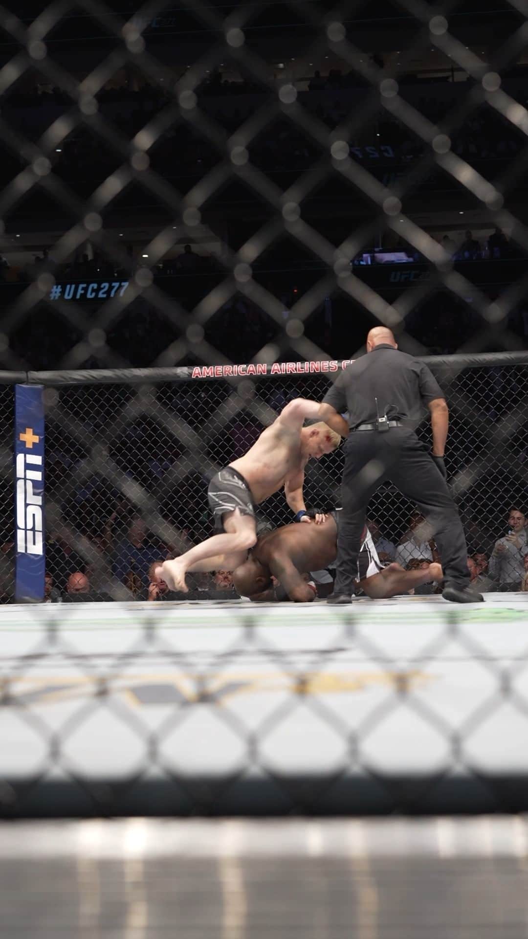 UFCのインスタグラム：「He has fists like no other! 👊  @Sergei__Pavlovich goes for his 7th straight knockout win AND the interim heavyweight title on Saturday at #UFC295」