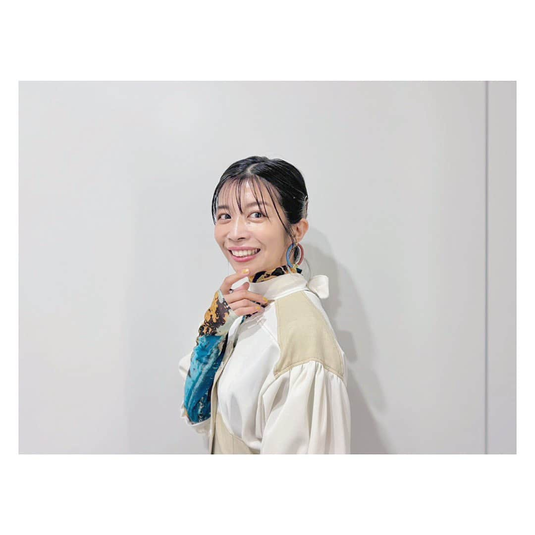 三倉佳奈のインスタグラム：「出演情報です📺  ◼️日本テレビ「上田と女が吠える夜」 11/8(水)21:00-21:54  初めて出演させていただきます🍀 テーマは「負けず嫌いの女」。 出演者全員が負けず嫌いで、すごい熱気で盛り上がりました🤣😂 よろしければ...笑  https://www.ntv.co.jp/hoeruyoru/  シアートップス→UNITED TOKYO @united_tokyo ワンピース→PUBLIC TOKYO @public_tokyo  #日本テレビ #上田と女が吠える夜  #unitedtokyo #publictokyo」