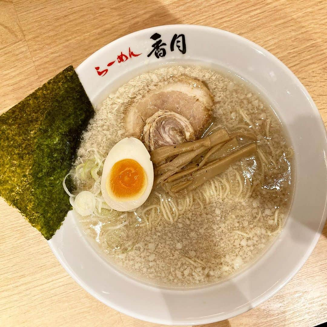 宇田川大輔のインスタグラム：「お気に入りに登録済み　#醤油ラーメン  #香月 #らーめん香月 #らーめん香月代々木公園店 #ramen #背脂」