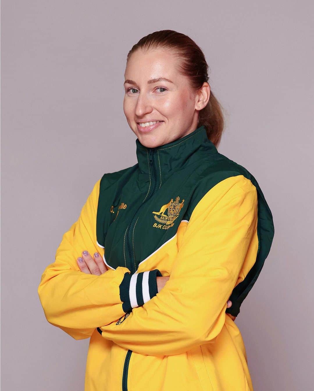 ダリア・ガブリロワのインスタグラム：「@billiejeankingcup finals starts today for us. Day 1 of the Group Stage. Tune in tonight at 8:00pm AEDT on @9gem as we face Slovenia 💚💛」