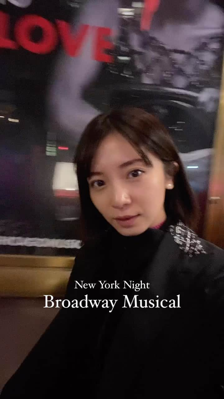 入来茉里のインスタグラム：「Broadway Musical CHICAGO  シカゴ観てきた♡！ 熱量！エネルギーが凄かった〜！  #brordway #musical #ny #nyc #ミュージカル #chicago #旅行 #海外旅行」