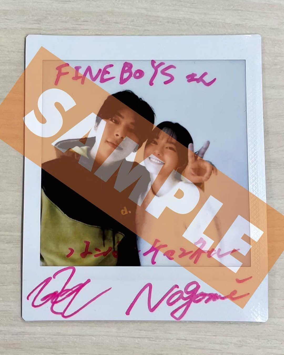 FINEBOYSさんのインスタグラム写真 - (FINEBOYSInstagram)「【PRESENT:なこなこカップルさんチェキプレゼント🎁】 学生を中心に絶大な人気を誇り、若者のトレンドになっているカップルYouTuber #なこなこカップル の#こーくん と#なごみ さんが発売中のFINEBOYS11月号に登場！ 愛用中のバッグとその中身を教えてくれました〜✨😍  FINEBOYS Onlineでは誌面に載せきれなかったアザーカットも大公開📸 おふたりの仲のよさの秘訣や将来の展望、最近のオシャレ事情などインタビューも盛りだくさんです🥰🫶🏻 プロフィールのURLからぜひチェックしてくださいね✨  💐チェキプレゼント💐 なこなこカップルさんのサイン入りチェキをプレゼント！🎁 以下の応募方法をチェックして、 ぜひ参加してくださいね！  ======================= 【応募期間】 〜11月14日（火）23時59分まで  【応募方法】 ①FINEBOYS公式Instagramをフォロー ②本投稿にいいね ※抽選対象は公開アカウントのみになります  【当選発表】 当選した方のみ、コメントを投稿してくださったアカウントにDM（ダイレクトメッセージ）にて2023年11月下旬までにご連絡します。 ※当選者の発表はDMでのご連絡をもってかえさせていただきます。 抽選の経過や結果などに関するお問い合わせには一切お答えできません。 賞品の発送は11月中を予定しております。 ※当選連絡をしてから7日以内に連絡が取れない場合は、当選が無効となります。ご了承ください。  コメントをすると当選確率がアップするかも…？ ご応募お待ちしております！  #fineboys #なこなこカップル #こーくん #なごみ #チェキ #チェキプレゼント」11月7日 13時48分 - fineboys_jp