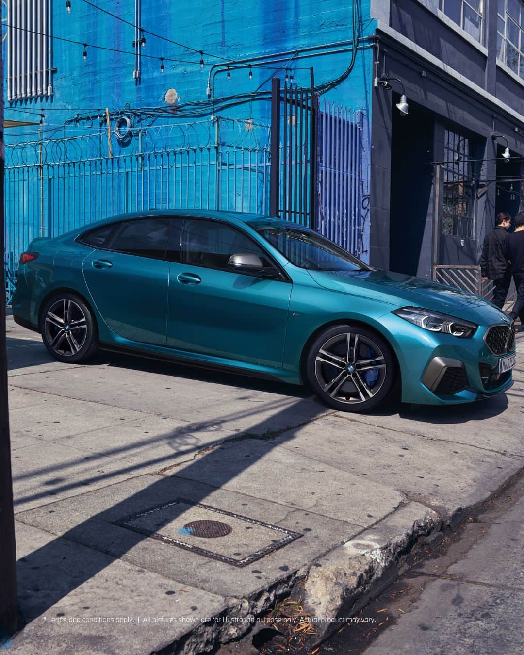 BMW Thailandのインスタグラム：「สัมผัสความแตกต่างยิ่งกว่าใครไปกับ THE 2 Gran Coupé สปอร์ตคอมแพกต์ที่ได้รับการออกแบบเส้นสายตามสไตล์รถคูเป้ เสริมความดุดันด้วยชุดแต่ง M Sport จับคู่กับล้อ M ขนาด 18 นิ้ว ที่จะทำให้คุณตกหลุมรักตั้งแต่ครั้งแรกที่เห็น  #BMW #BMWTH #JOYisBMW #สุนทรียภาพแห่งการขับขี่ #THE2」