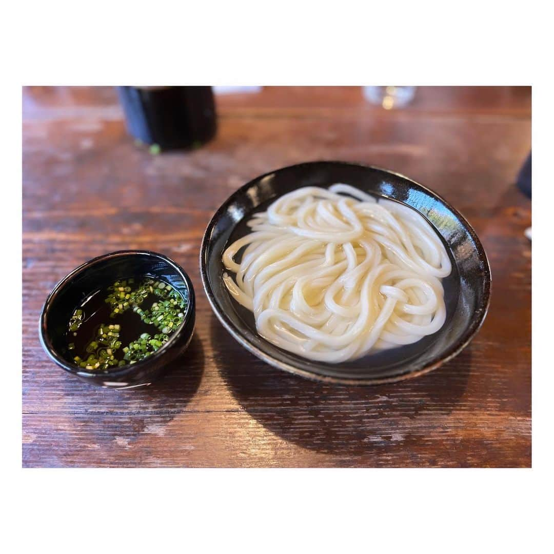 青木裕子さんのインスタグラム写真 - (青木裕子Instagram)「「香川でうどんを食べ歩きたい！」 「鳴門の鯛って美味しいねえ。」 「お昼は淡路島で回転寿司^_^」 「ハンバーグミートドリア！！！」  おいしい思い出。  #たくさん食べました  #四国旅」11月7日 14時03分 - yukoaoki_official