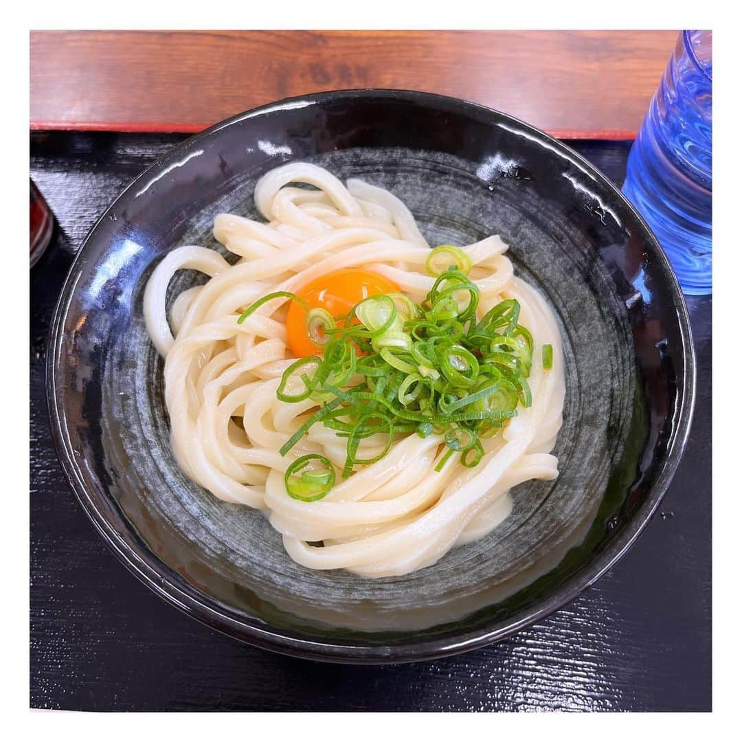 青木裕子さんのインスタグラム写真 - (青木裕子Instagram)「「香川でうどんを食べ歩きたい！」 「鳴門の鯛って美味しいねえ。」 「お昼は淡路島で回転寿司^_^」 「ハンバーグミートドリア！！！」  おいしい思い出。  #たくさん食べました  #四国旅」11月7日 14時03分 - yukoaoki_official