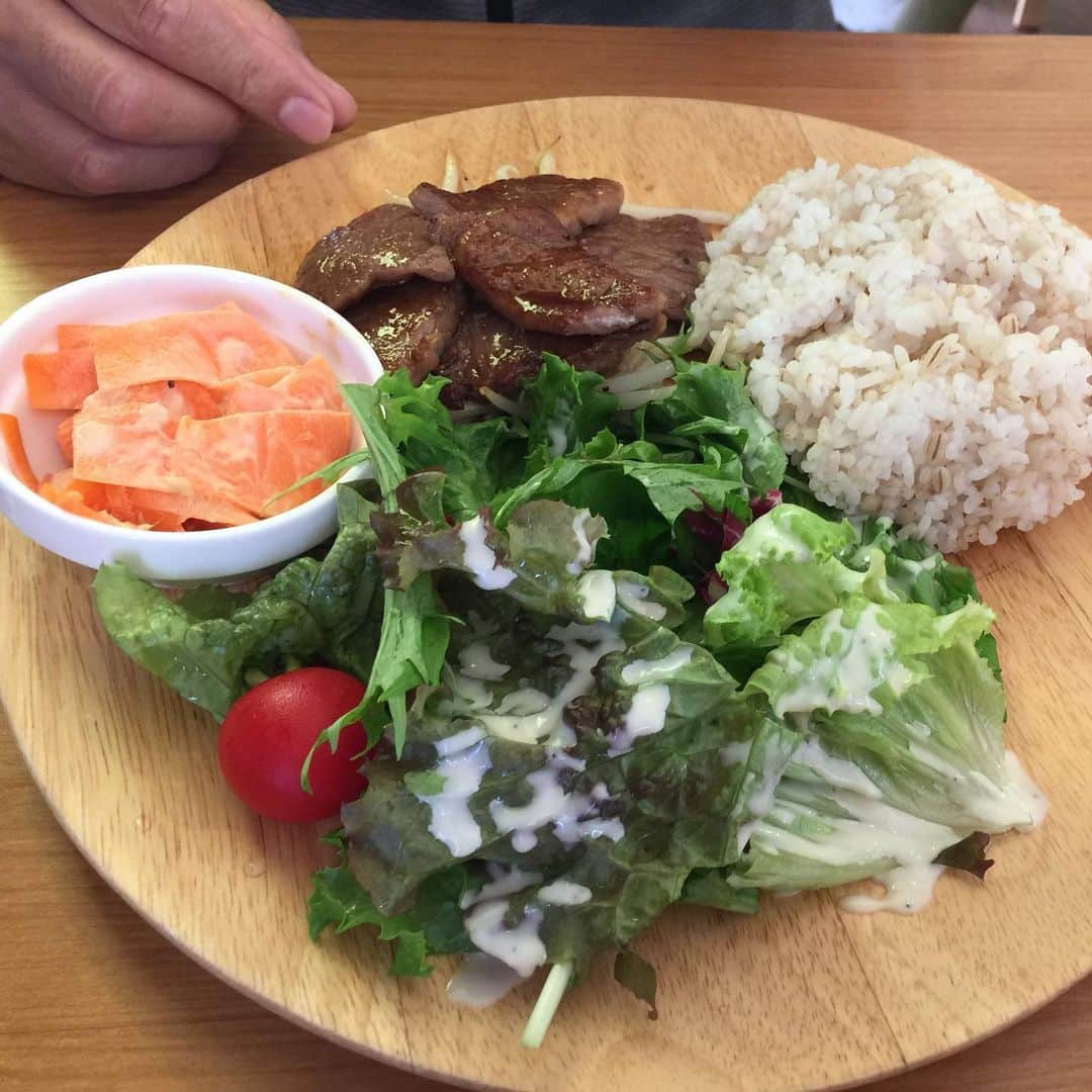 鈴木夏未さんのインスタグラム写真 - (鈴木夏未Instagram)「お久しぶりランチ  オーダーも 会計も 機械になってた  #清澄白河  #ランチ」11月7日 14時14分 - natyumisuzuki